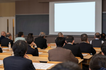 大学での社会人講義のイメージ