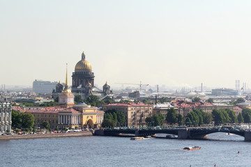 Obraz premium Panorama of Saint Petersburg including Admiralty building and Saint Isaac`s Cathedral