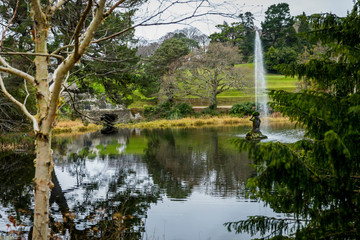 Obraz premium fountain in the lake on estate