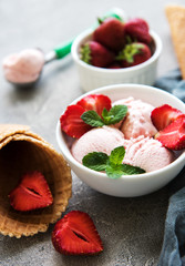 Strawberry ice cream
