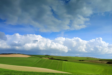 Obraz premium beau ciel sur un paysage de la campagne