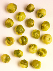 JAPANESE WASABI ROASTED GREEN PEAS