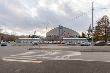 The pedestrian crossing leads to thePalace of Sports named after Ivan Yarygin, Winter Universiade 2019 venue, on the Island of Rest in Krasnoyarsk city.