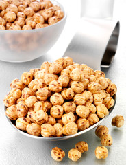 SPOONFUL OF YELLOW CHICKPEAS