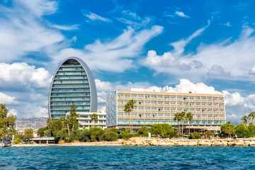 Keuken spatwand met foto Limassol waterfront with hotels, modern modern and beach. Cyprus © kirill_makarov