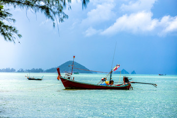Naklejka na ściany i meble Long tail boat and tropical beach, Samui Island, Thailand.