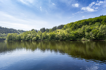 Fototapeta na wymiar Fluss Bode bei Wendefurth im Harz und Rappbodetalsperre