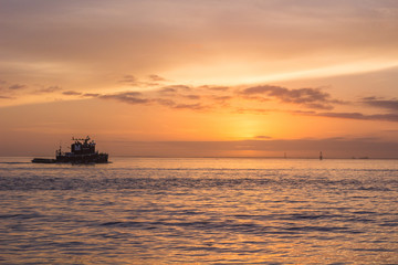 Fototapeta na wymiar boat on river at sunrise