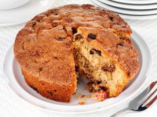 FARMHOUSE FRUIT CAKE