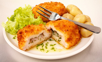 GARLIC CHICKEN KIEV