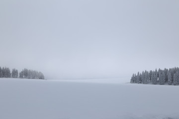 Lac de Servi&egrave;res - Auvergne - France