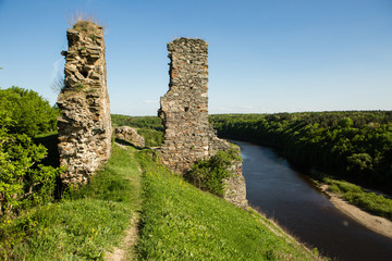 Fototapeta na wymiar Ruins of the castle in Gubkiv, Ukraine