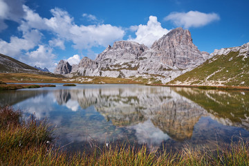 Obraz premium Lagos Dolomitas Alpes Italia