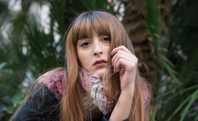 Naklejka premium Young girl in autumn street photography urban city