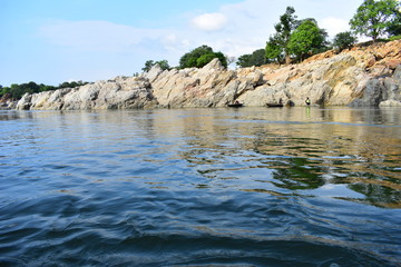 Obraz premium Hogenakkal Mountain portion in India