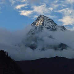 Peak of Mount Khumbi Yul Lha, sacred mountain to the local Sherpa people. Mount Everest National Park, Nepal.