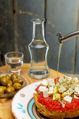 Cretan bread with RAki