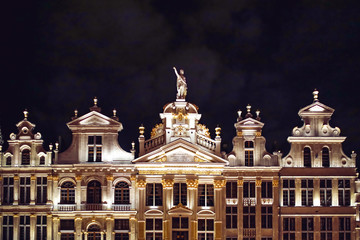 Obraz premium Brussels, Kingdom of Belgium. Historical guildhouses in the Grand Place in Brussels. Medieval construction.