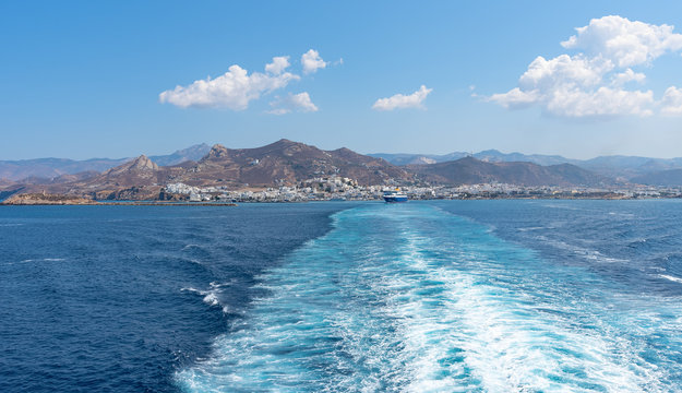 Nasso bay and harbor - Cyclades island - Aegean sea - Naxos - Greece