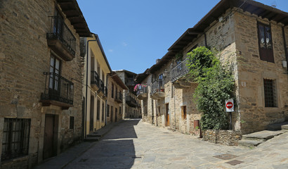 Esta es la villa llamada Puebla de Sanabria en Zamora, España