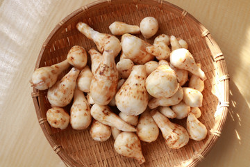 皮むきした里芋