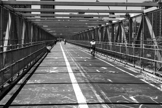 Cycling in Williamsburg Bridge