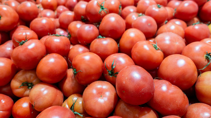 Ripe tomatoes at the farmers market