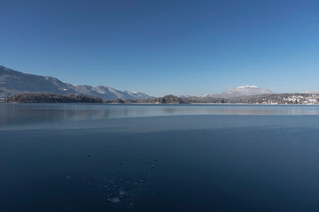 Fototapeta premium Wintermorgen am Faaker See