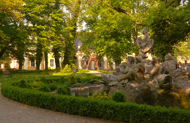 Brunnen im Park