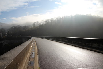 Fototapeta premium Pont du barrage de la Rive