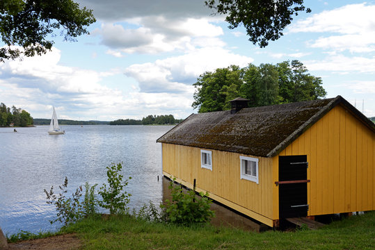 altes Bootshaus am Alsensee in Askersund Schweden