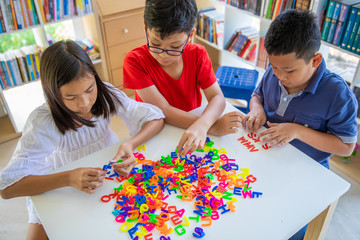 jigsaw tex playing students