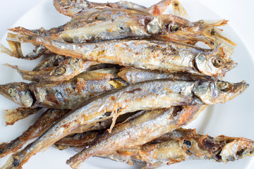 Ca linh chien (linh fried fish). This type of fish is famous in Mekong delta, Vietnam. It is eaten along with fish sauce. It can be fermented as well.