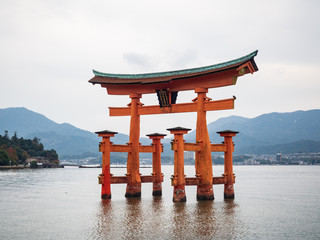 鳥居　厳島神社　宮島