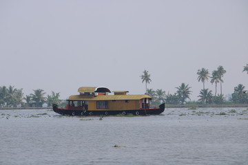 house boat