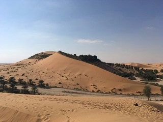 Fototapeta na wymiar 砂漠リゾートの風景