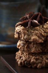 Cookies on a blue plate.