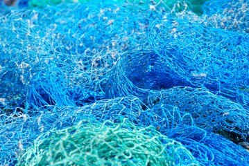 Embarcaciones y aparejos de pesca localizados en el puerto pesquero de Andratx, situado frente al puerto deportivo