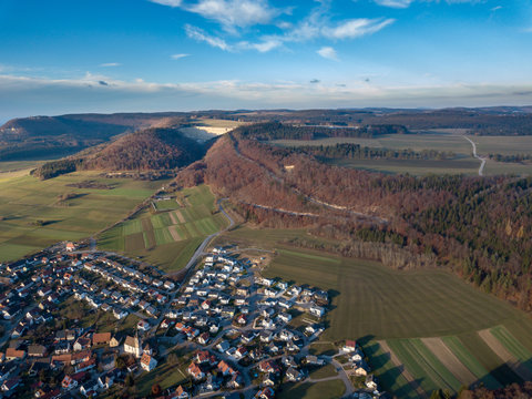 D&uuml;rbheim im Herbst von oben / Drohne Luftbild November