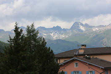 Fototapeta na wymiar gletscher in der Schweiz in Saas Fee im Sommer
