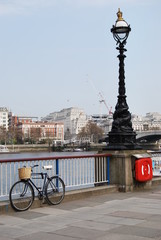 Fototapeta premium Bicycle at the Thames, London, England