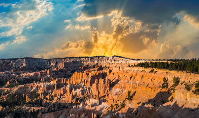 Fototapeta na wymiar beautiful landscape in Bryce Canyon with magnificent Stone formation