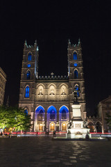 Fototapeta na wymiar Basilica of Notre-Dame in Montreal (Canada)