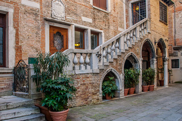 Fototapeta na wymiar Italy. Streets and beautiful corners of the city of Venice