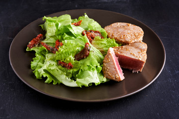 tuna staek and salad
