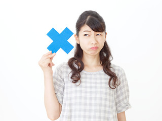 女性　ばつ印
