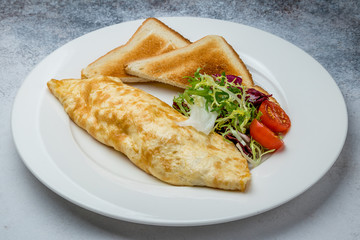 omelette breakfast on plate