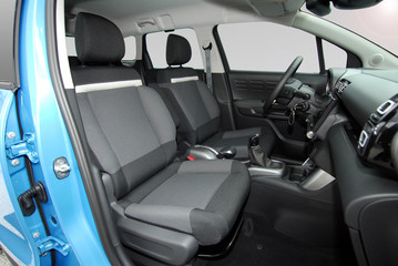 Front car seats