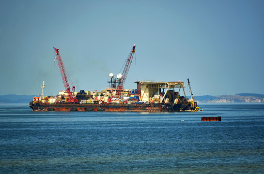 installation of Nordstream 2 gas pipe in Germany to Western Europe in Lubmin in 2018