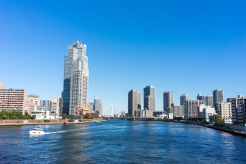Fototapeta na wymiar view of the Sumida River Tokyo